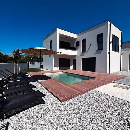Sunce Villa